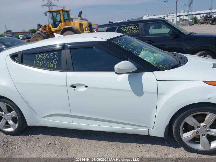 2013 Hyundai Veloster VIN: KMHTC6AD3DU086553 Lot: 12039619