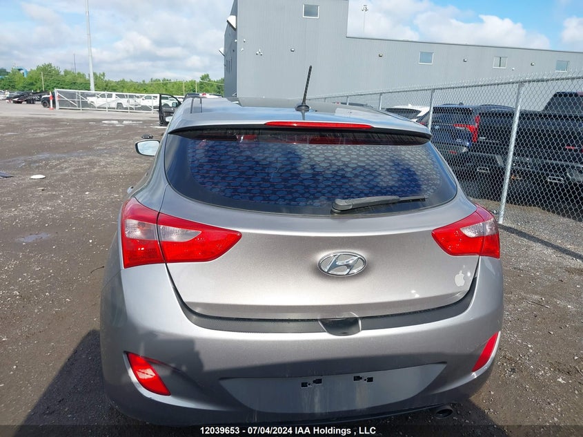 2014 Hyundai Elantra VIN: KMHD35LH9EU223818 Lot: 12039653