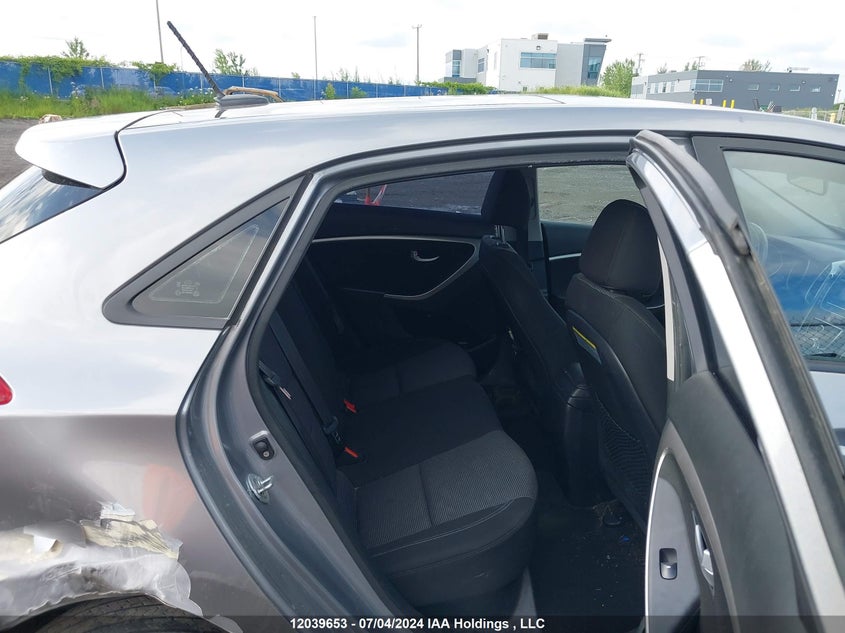 2014 Hyundai Elantra VIN: KMHD35LH9EU223818 Lot: 12039653