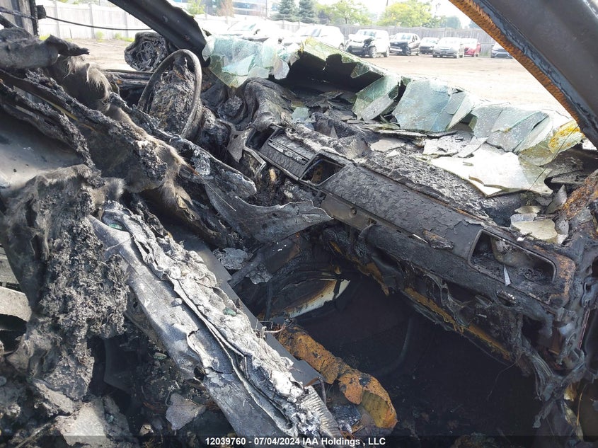 2014 Audi A8 VIN: WAUAGAFD2EN011086 Lot: 12039760