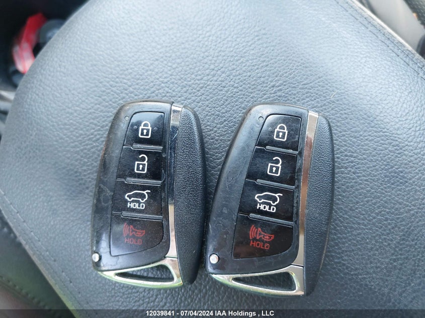 2017 Hyundai Santa Fe VIN: KM8SNDHF3HU210490 Lot: 12039841