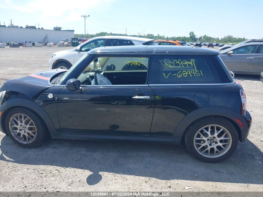2013 Mini Cooper Hardtop VIN: WMWSU3C50DT689951 Lot: 12039941