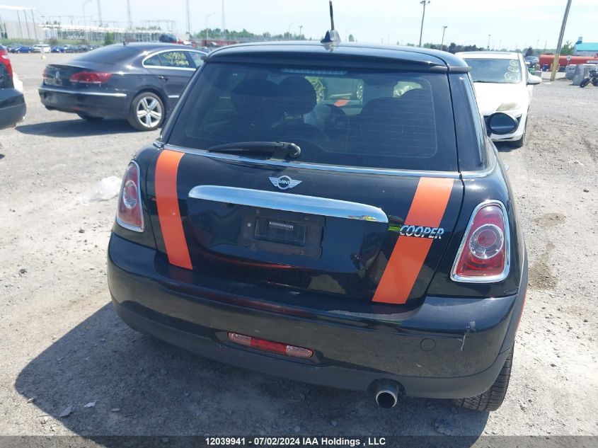 2013 Mini Cooper Hardtop VIN: WMWSU3C50DT689951 Lot: 12039941
