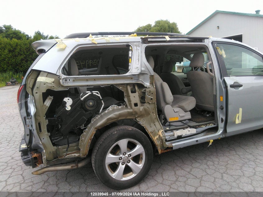 2014 Toyota Sienna 7 Passenger VIN: 5TDZK3DC4ES518916 Lot: 12039945