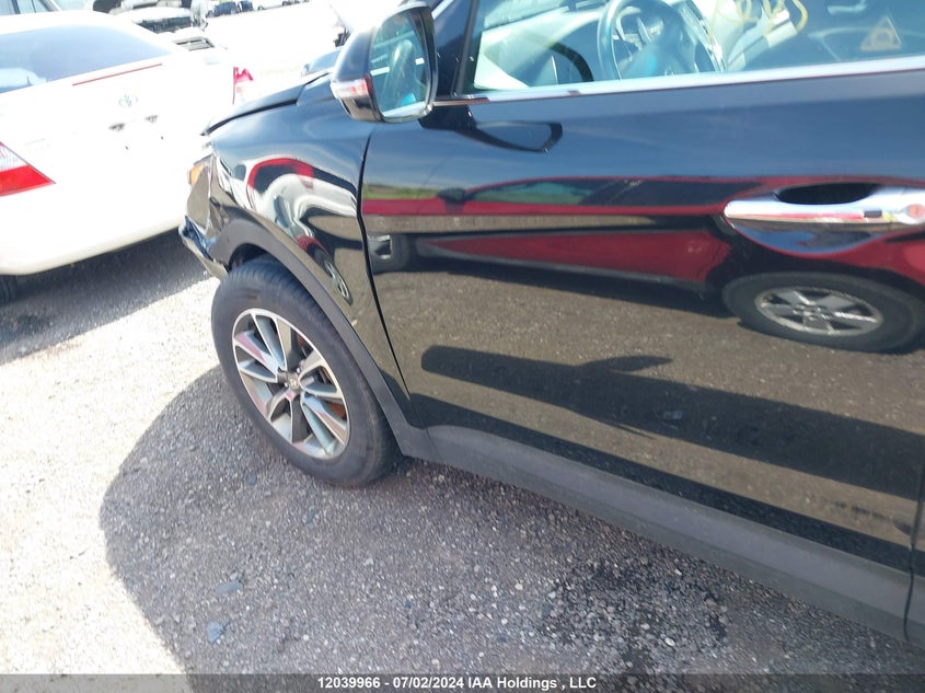 2017 Hyundai Santa Fe Se/Limited VIN: KM8SNDHF3HU180343 Lot: 12039966