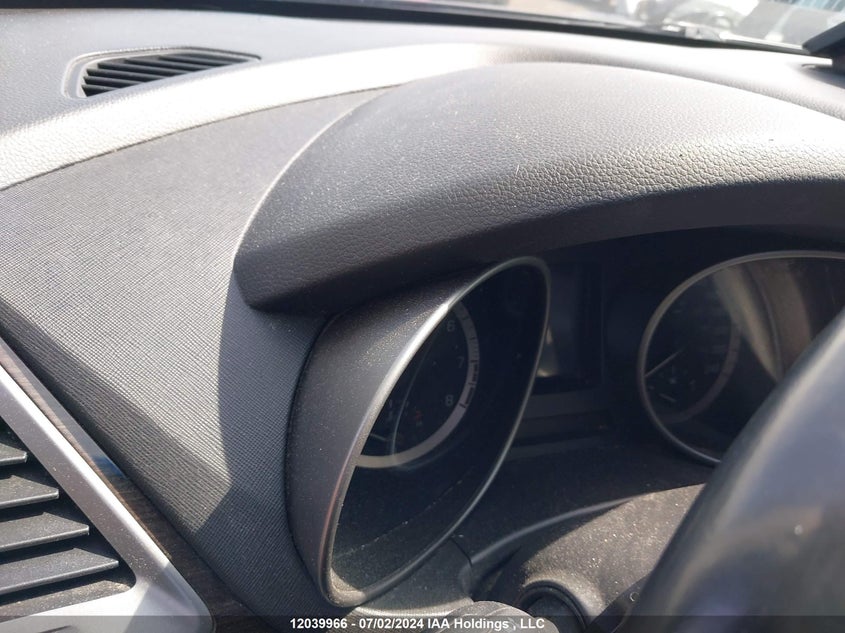 2017 Hyundai Santa Fe Se/Limited VIN: KM8SNDHF3HU180343 Lot: 12039966