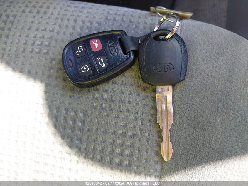 2005 Kia Sorento VIN: KNDJC733255448177 Lot: 12040042