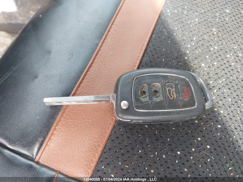 2015 Hyundai Santa Fe Sport 2.4 Base VIN: 5XYZT3LB4FG245058 Lot: 12040088