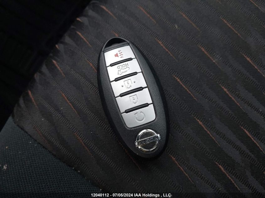 2017 Nissan Rogue VIN: 5N1AT2MV0HC733880 Lot: 12040112