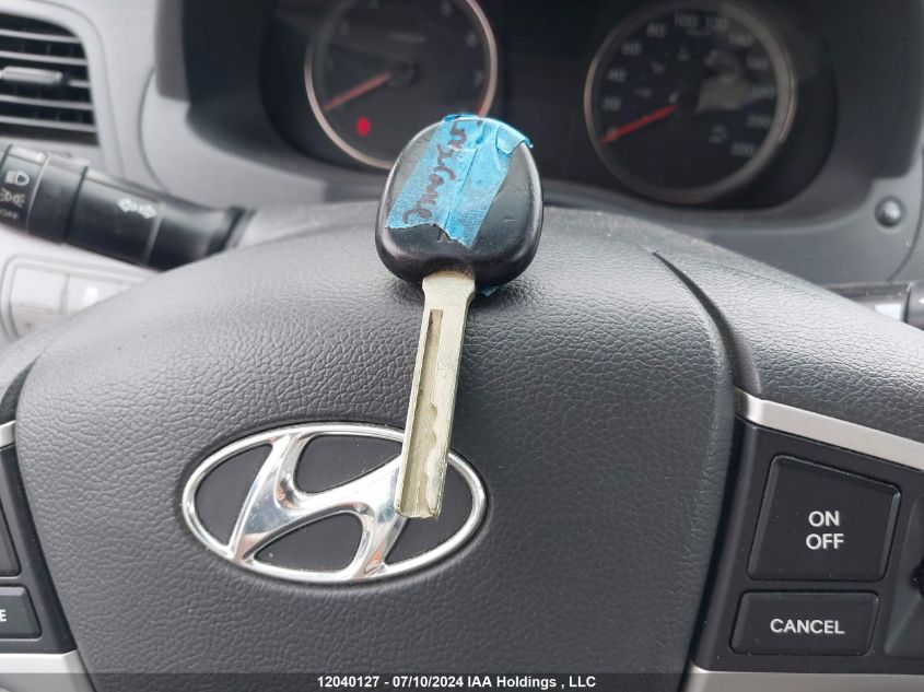 2013 Hyundai Accent Gls/Gs VIN: KMHCT4AE7DU303308 Lot: 12040127