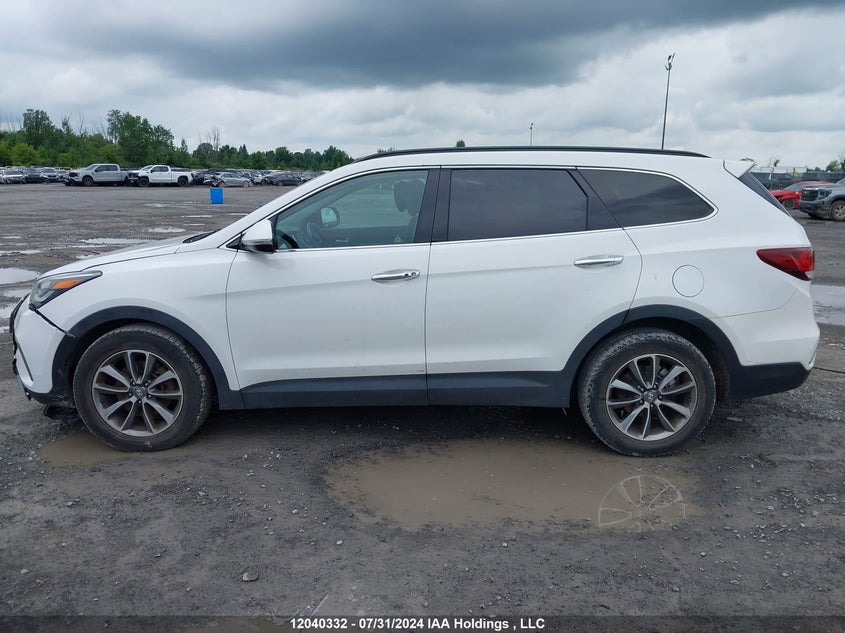 2017 Hyundai Santa Fe Se/Limited VIN: KM8SNDHF7HU173394 Lot: 12040332