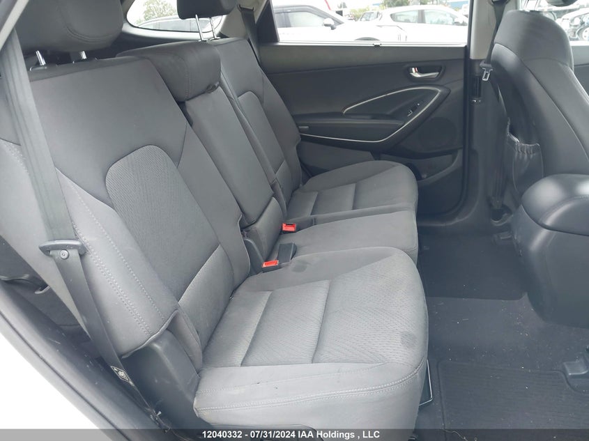 2017 Hyundai Santa Fe Se/Limited VIN: KM8SNDHF7HU173394 Lot: 12040332