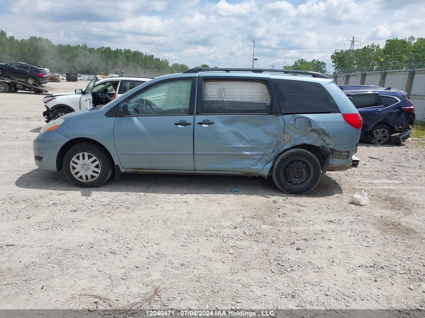 2007 Toyota Sienna Ce 7 Passenger/Ce 8 Passenger VIN: 5TDZK29CX7S005353 Lot: 12040471