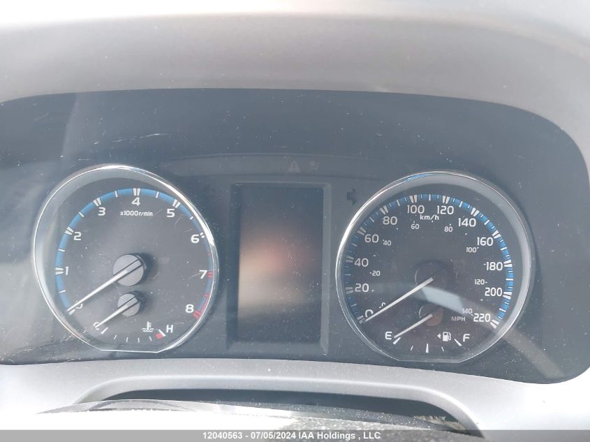 2017 Toyota Rav4 Le VIN: 2T3BFREVXHW686586 Lot: 12040563