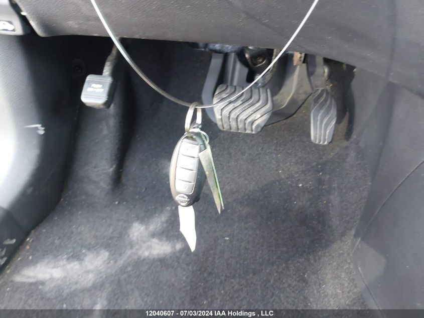 2017 Nissan Rogue VIN: 5N1AT2MT1HC842153 Lot: 12040607