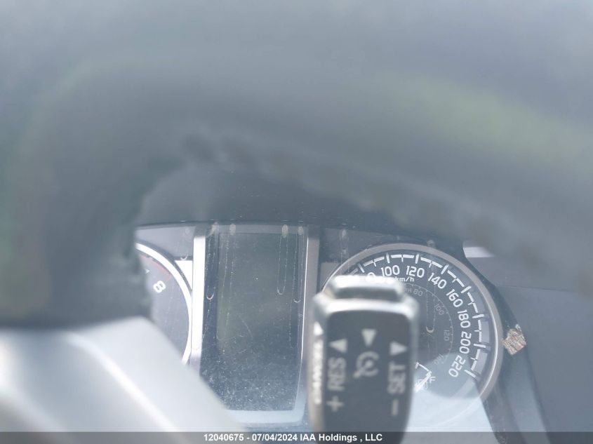 2017 Toyota Tacoma Sr5/Trd Off Road/Trd Sport VIN: 5TFDZ5BN4HX014791 Lot: 12040675