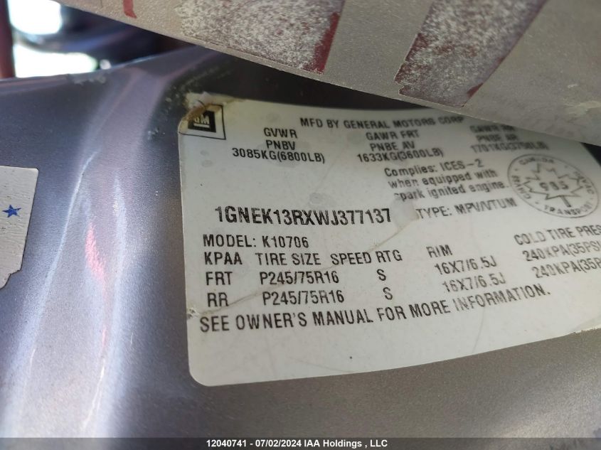 1998 Chevrolet Tahoe VIN: 1GNEK13RXWJ377137 Lot: 12040741