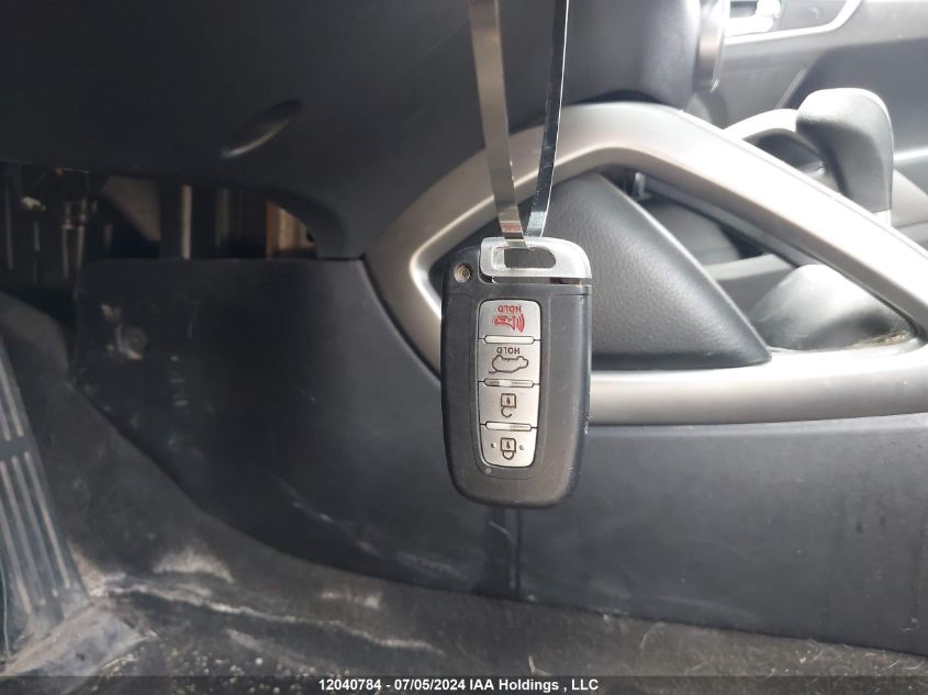 2014 Hyundai Veloster VIN: KMHTC6AD5EU194416 Lot: 12040784