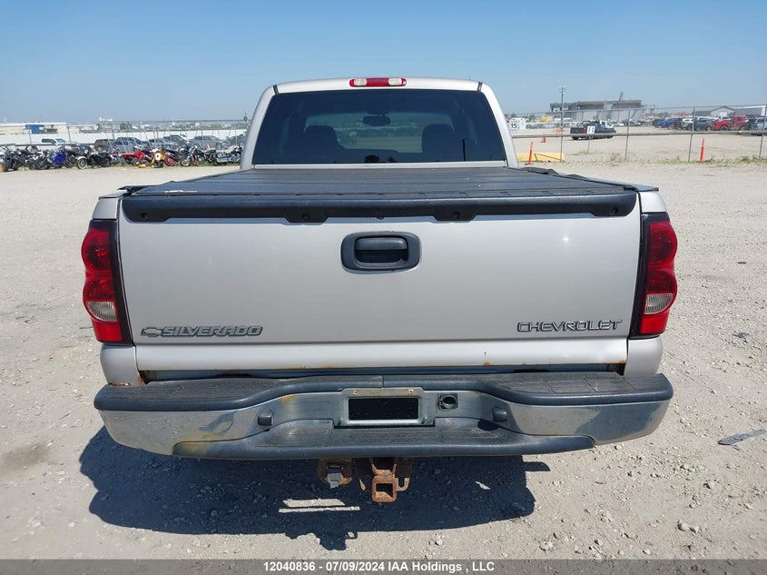 2005 Chevrolet Silverado K1500 VIN: 1GCEK19V55E309736 Lot: 12040836