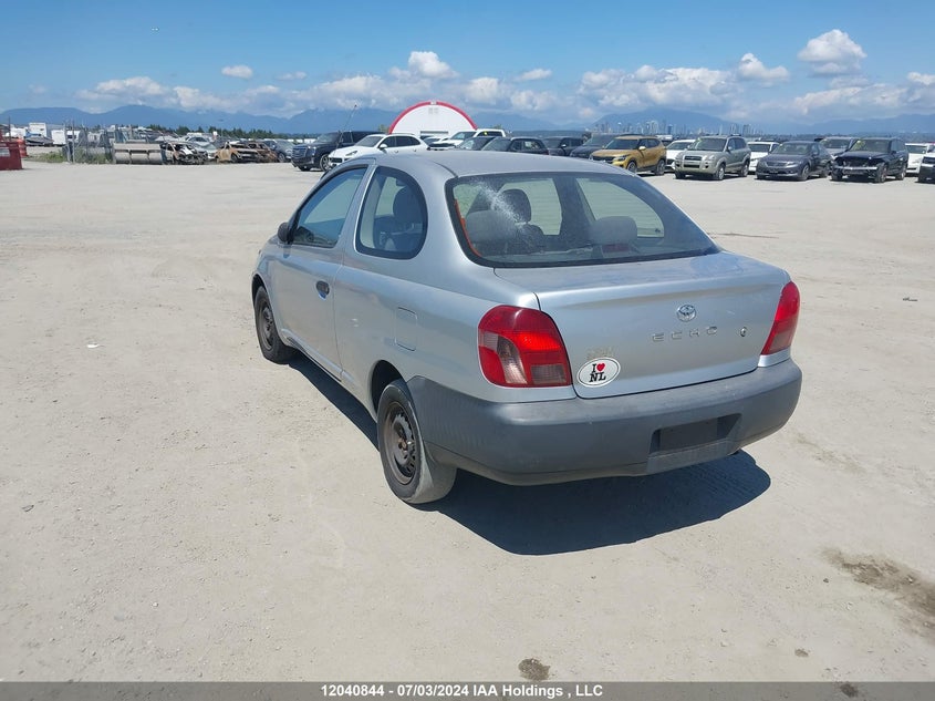 2000 Toyota Echo VIN: JTDAT1231Y5011130 Lot: 12040844