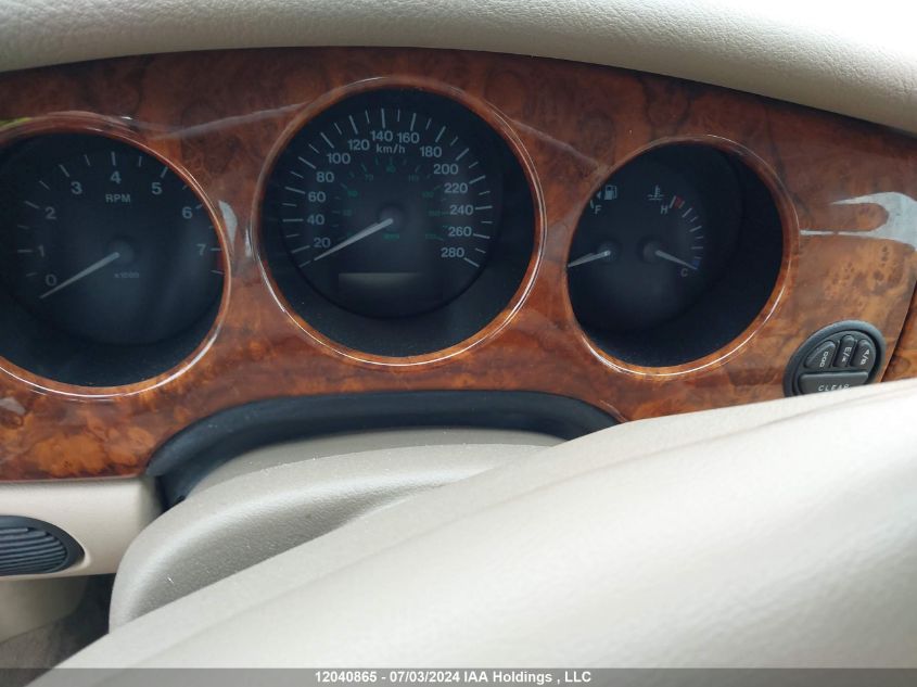 2000 Jaguar Xj Series VIN: SAJFA24C3YLF18190 Lot: 12040865