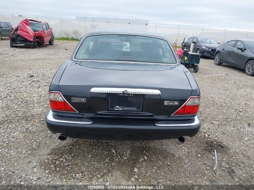 2000 Jaguar Xj Series VIN: SAJFA24C3YLF18190 Lot: 12040865