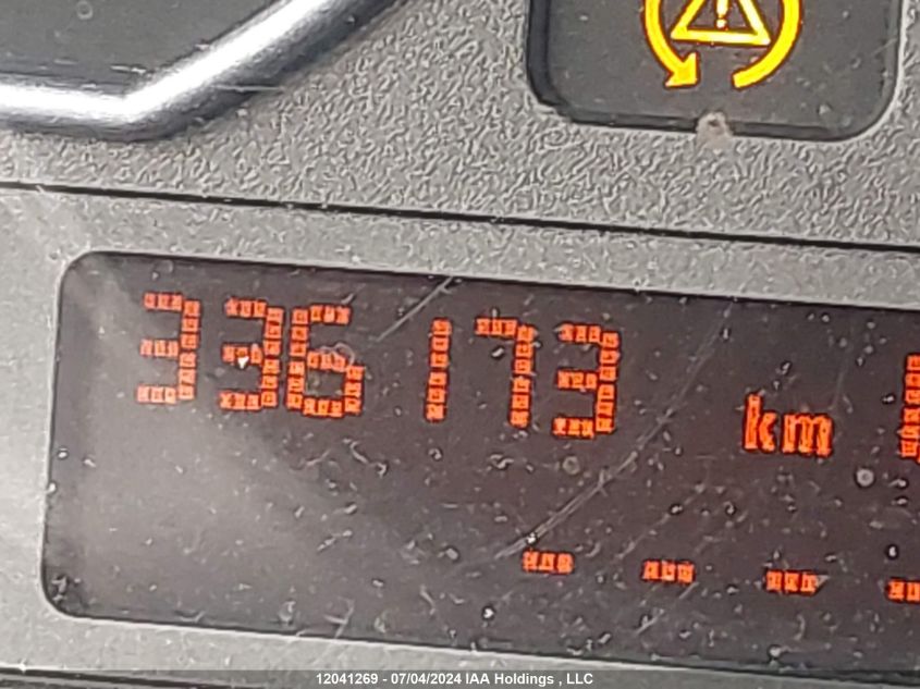 2001 BMW 3 Series 325I VIN: WBAAV33401FU79182 Lot: 12041269