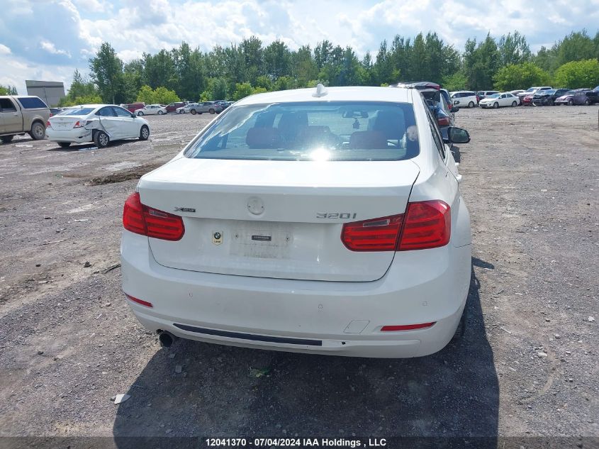 2014 BMW 3 Series VIN: WBA3C3C59EF985879 Lot: 12041370