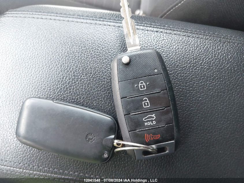 2016 Kia Forte 5-Door VIN: KNAFX5A88G5660353 Lot: 12041548