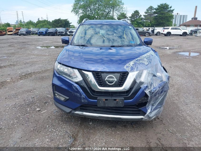 2017 Nissan Rogue Sv/Sl VIN: 5N1AT2MVXHC861320 Lot: 12041901