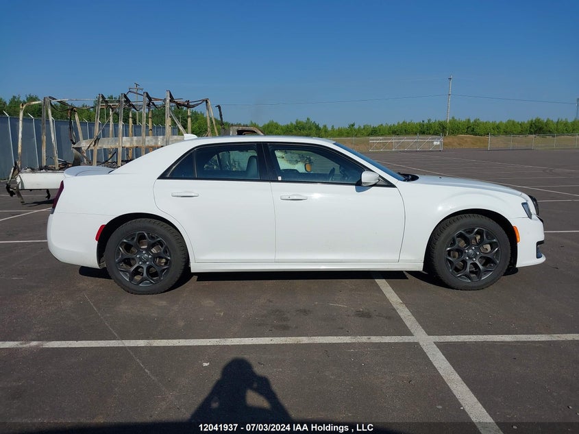 2022 Chrysler 300 S Awd VIN: 2C3CCAGG9NH127463 Lot: 12041937