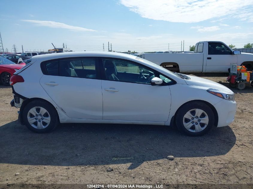 2017 Kia Forte 5-Door VIN: KNAFK5A82H5717016 Lot: 12042216