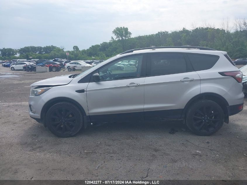 2017 Ford Escape Se VIN: 1FMCU9G90HUC15596 Lot: 12042277
