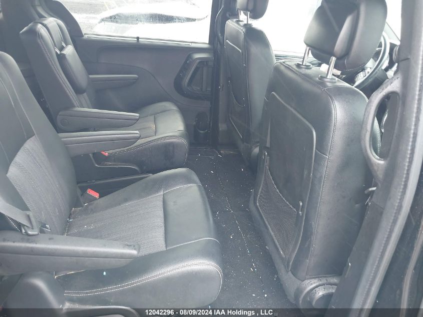 2016 Chrysler Town & Country VIN: 2C4RC1HGXGR279625 Lot: 12042296