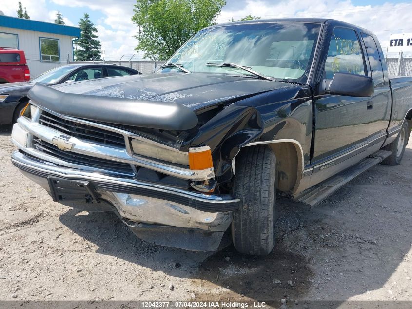 1996 Chevrolet Gmt-400 C1500 VIN: 2GCEC19R5T1197213 Lot: 12042377