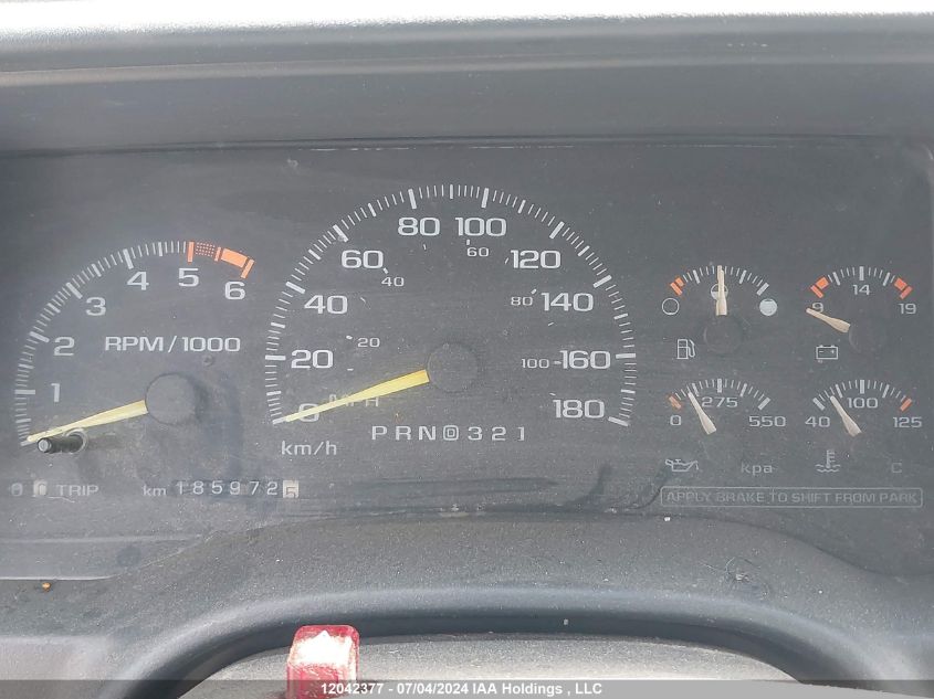 1996 Chevrolet Gmt-400 C1500 VIN: 2GCEC19R5T1197213 Lot: 12042377