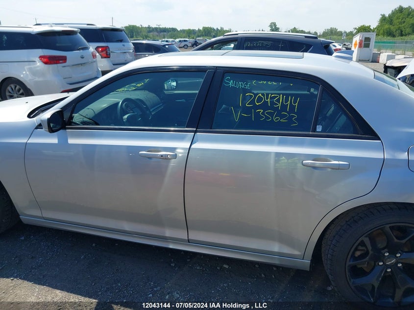 2022 Chrysler 300 S VIN: 2C3CCABG2NH135623 Lot: 12043144