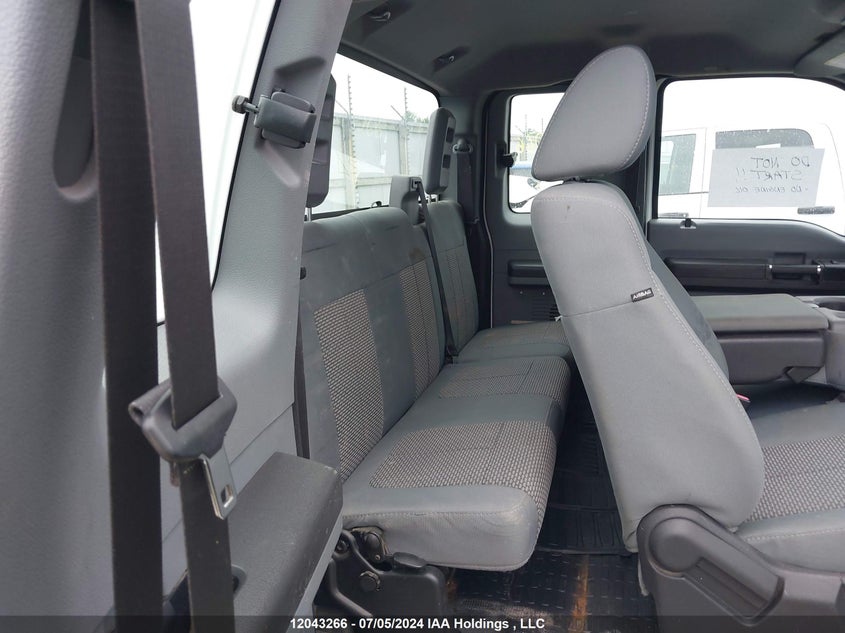 2011 Ford F250 Super Duty VIN: 1FT7X2B60BEC49573 Lot: 12043266