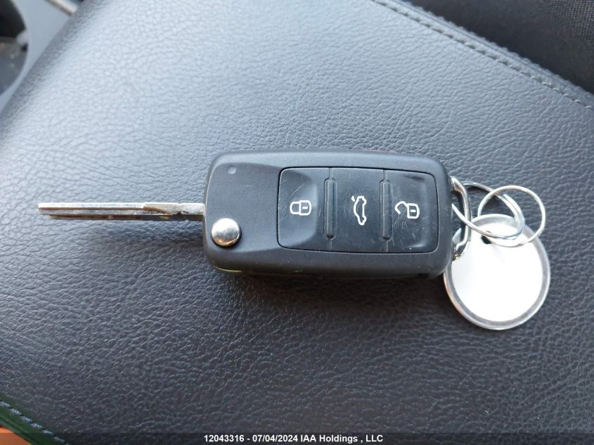 2014 Volkswagen Passat VIN: 1VWAS7A35EC100341 Lot: 12043316