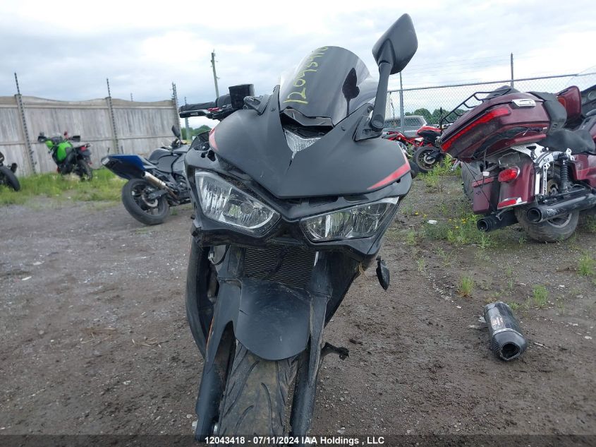 MH3RH15N4HK001390 2017 Yamaha Yzfr3 A