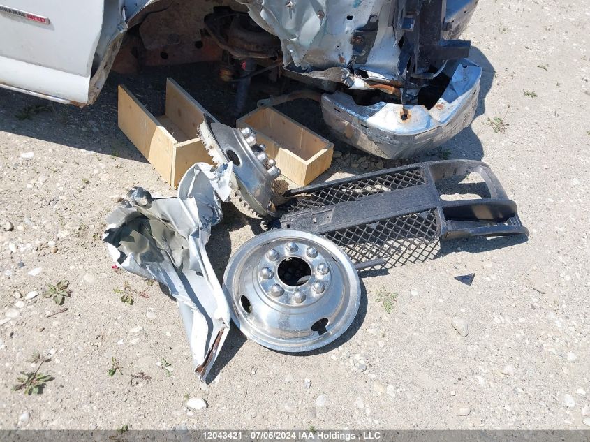 2006 Chevrolet Express G3500 VIN: 1GBJG312561222851 Lot: 12043421