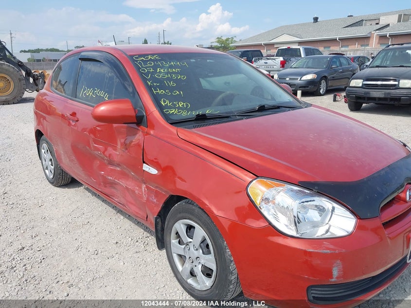 2007 Hyundai Accent VIN: KMHCN35C27U054370 Lot: 12043444