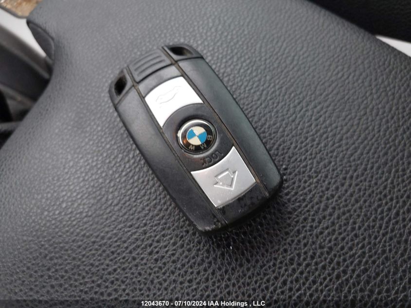 2008 BMW 3 Series VIN: WBAVA33548FV67085 Lot: 12043670