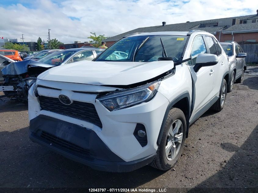 2020 Toyota Rav4 Xle/Xle Premium VIN: 2T3R1RFV6LW104052 Lot: 12043797