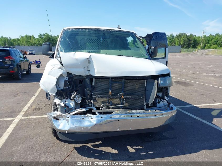 2018 Chevrolet Express VIN: 1GCWGAFB1J1335820 Lot: 12043824