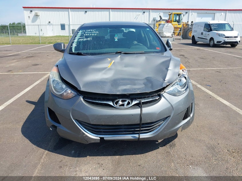 2013 Hyundai Elantra Gls/Limited VIN: 5NPDH4AE7DH337396 Lot: 12043895