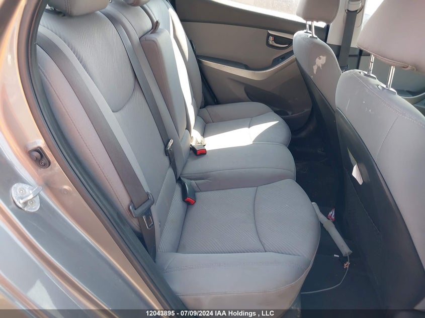 2013 Hyundai Elantra Gls/Limited VIN: 5NPDH4AE7DH337396 Lot: 12043895