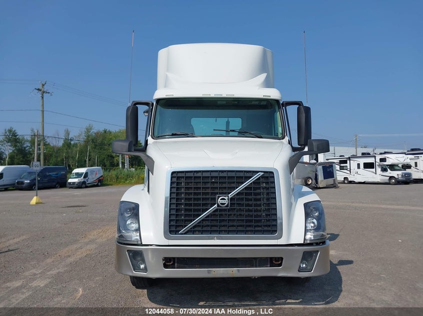 2014 Volvo Vn L VIN: 4V4N99EG0EN169942 Lot: 12044058