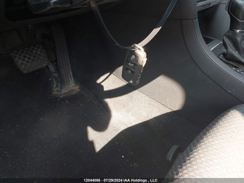 2012 Volkswagen Passat VIN: 1VWAH7A31CC001690 Lot: 12044086