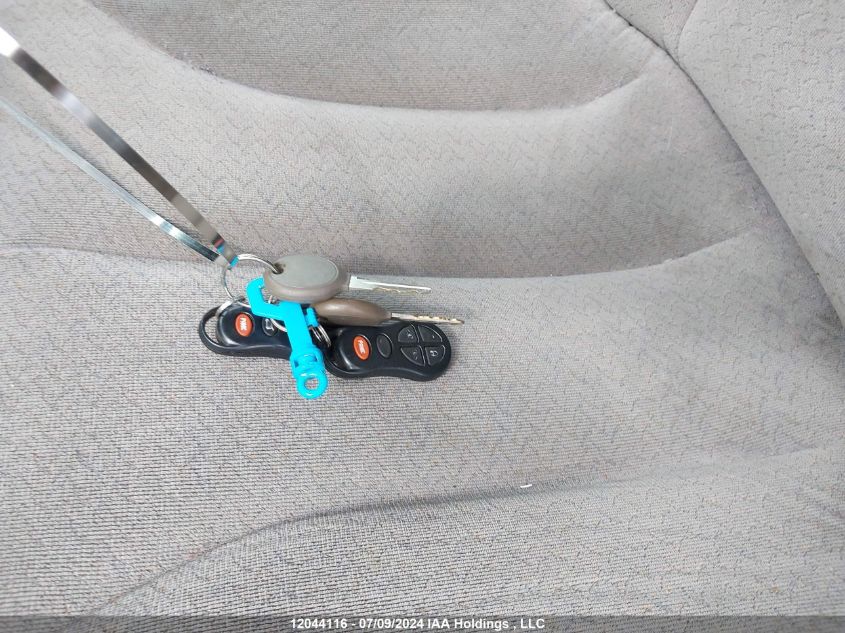 2002 Dodge Grand Caravan VIN: 2B4GP44R32R669069 Lot: 12044116